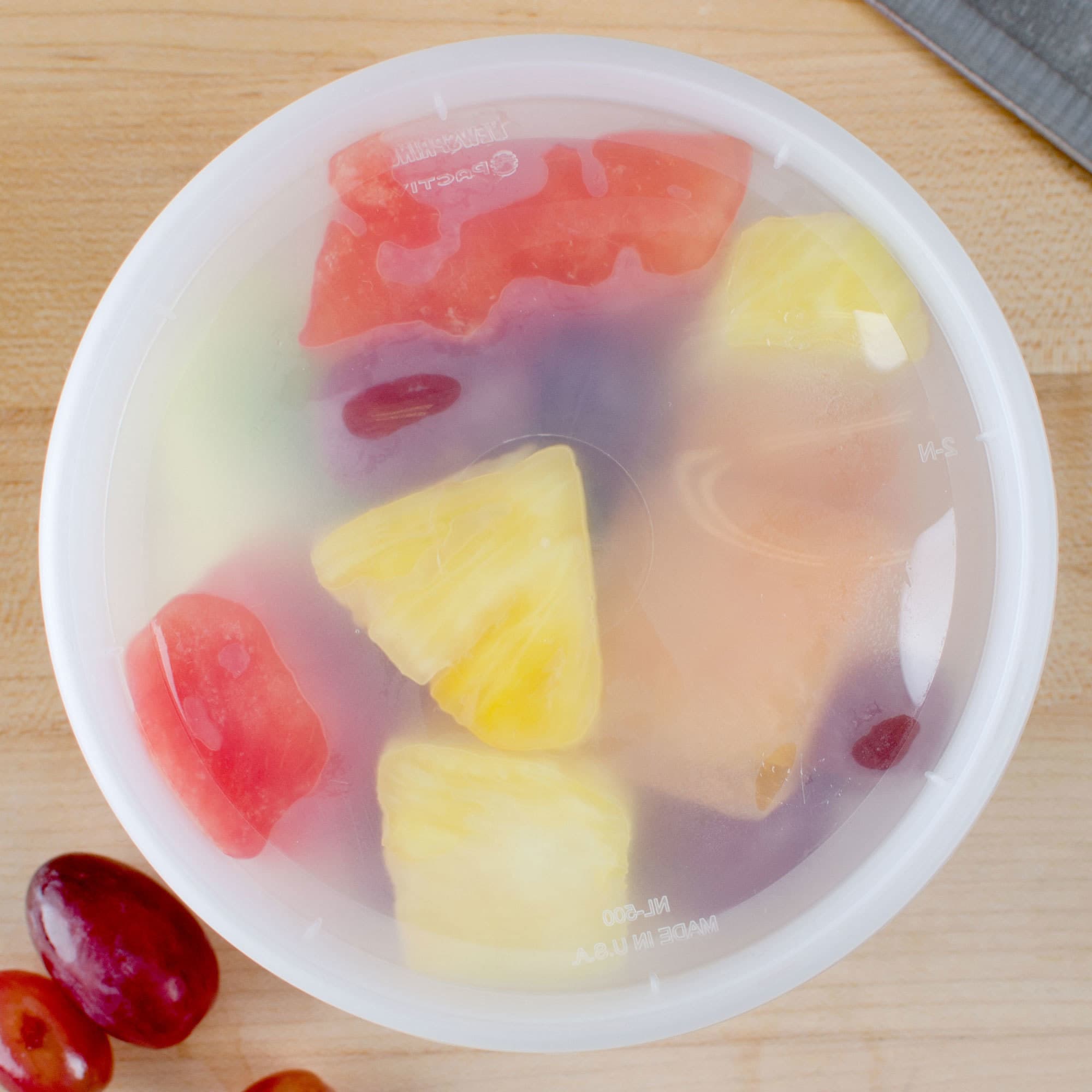 16 oz Round PP Deli Container with Lid - Image 13