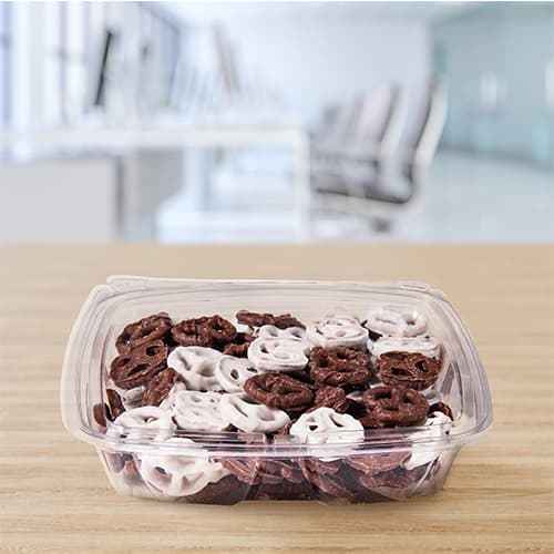 Dart ClearPac Safe Seal 35 oz. Tamper-Resistant, Tamper-Evident Container with Flat Lid - Image 1