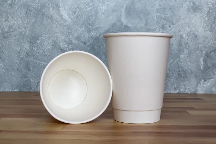 12 oz PE Lined Double Wall Paper Hot Cup, White - Image 1