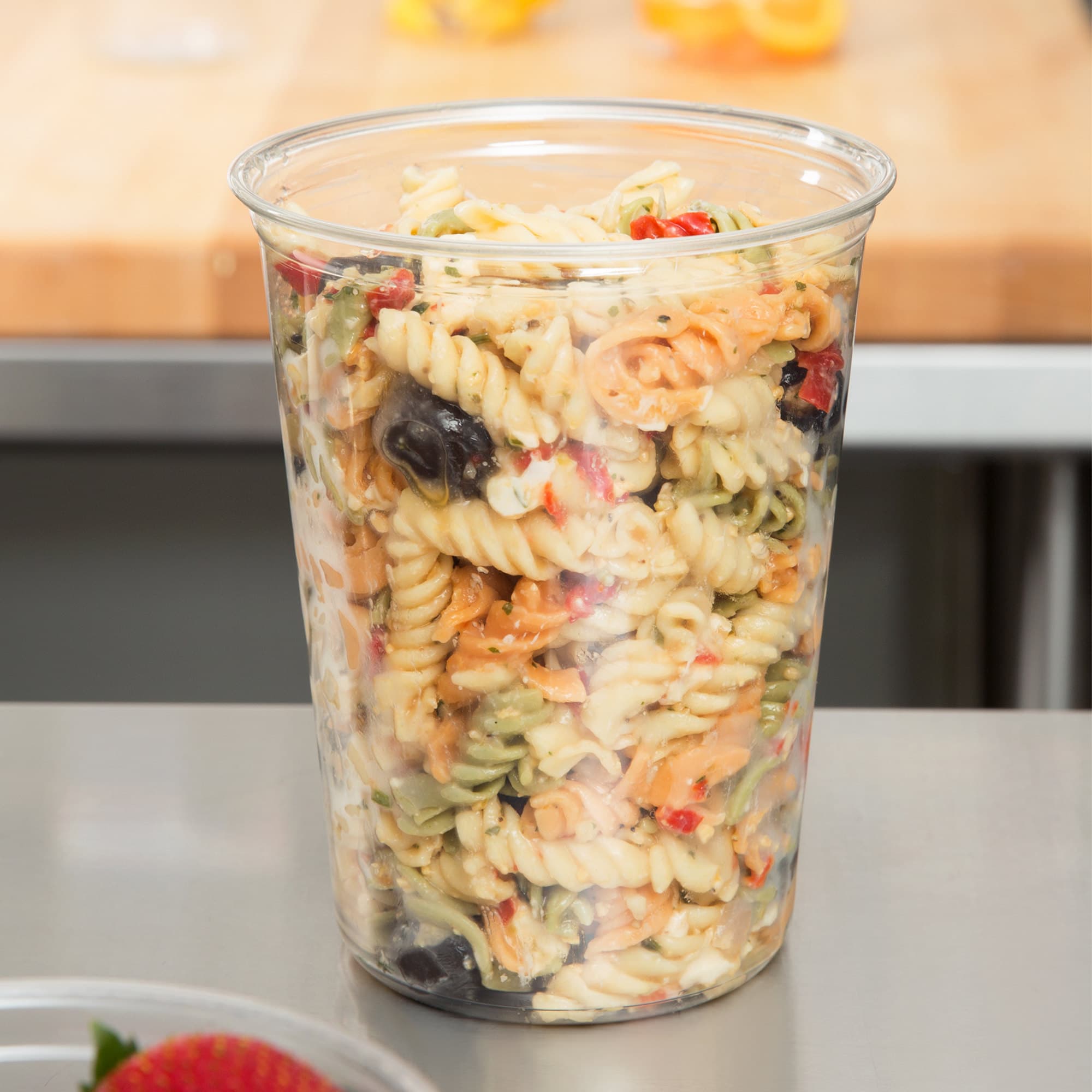 32 oz Round PET Deli Container - Image 1