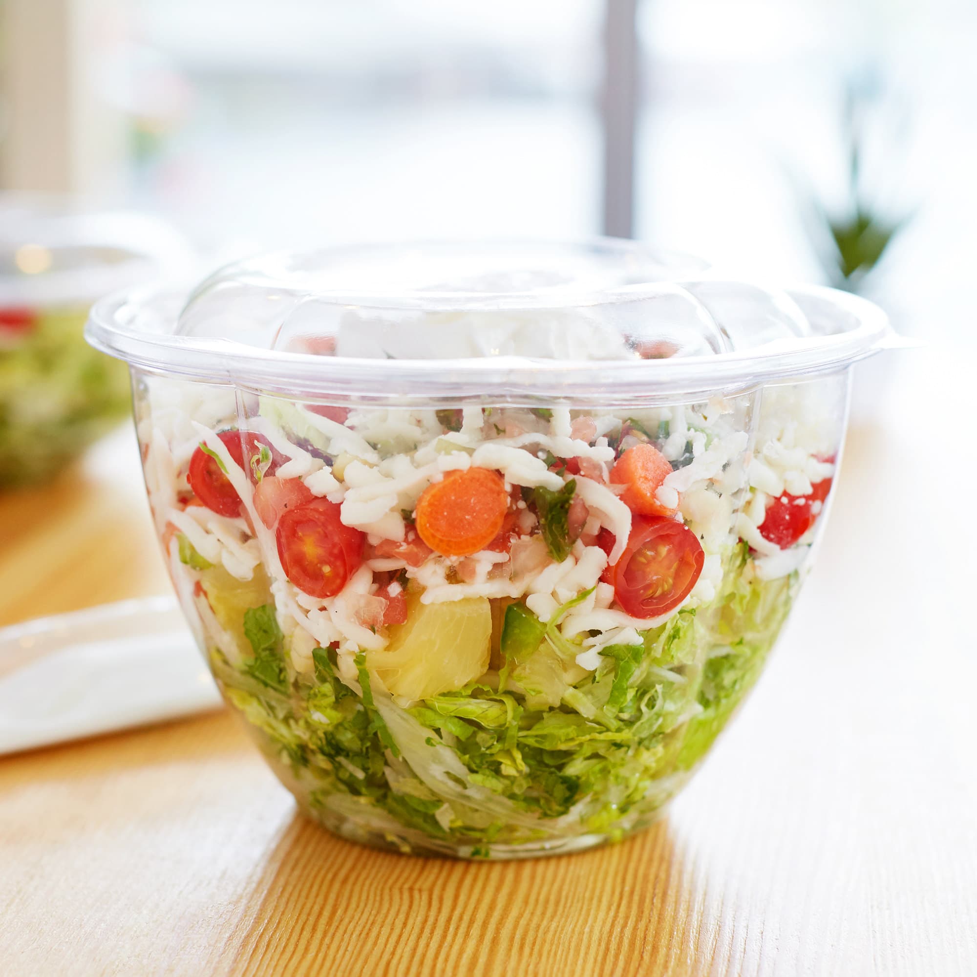 48 oz Clear Salad Bowl and Lid Combo Kit - Image 1