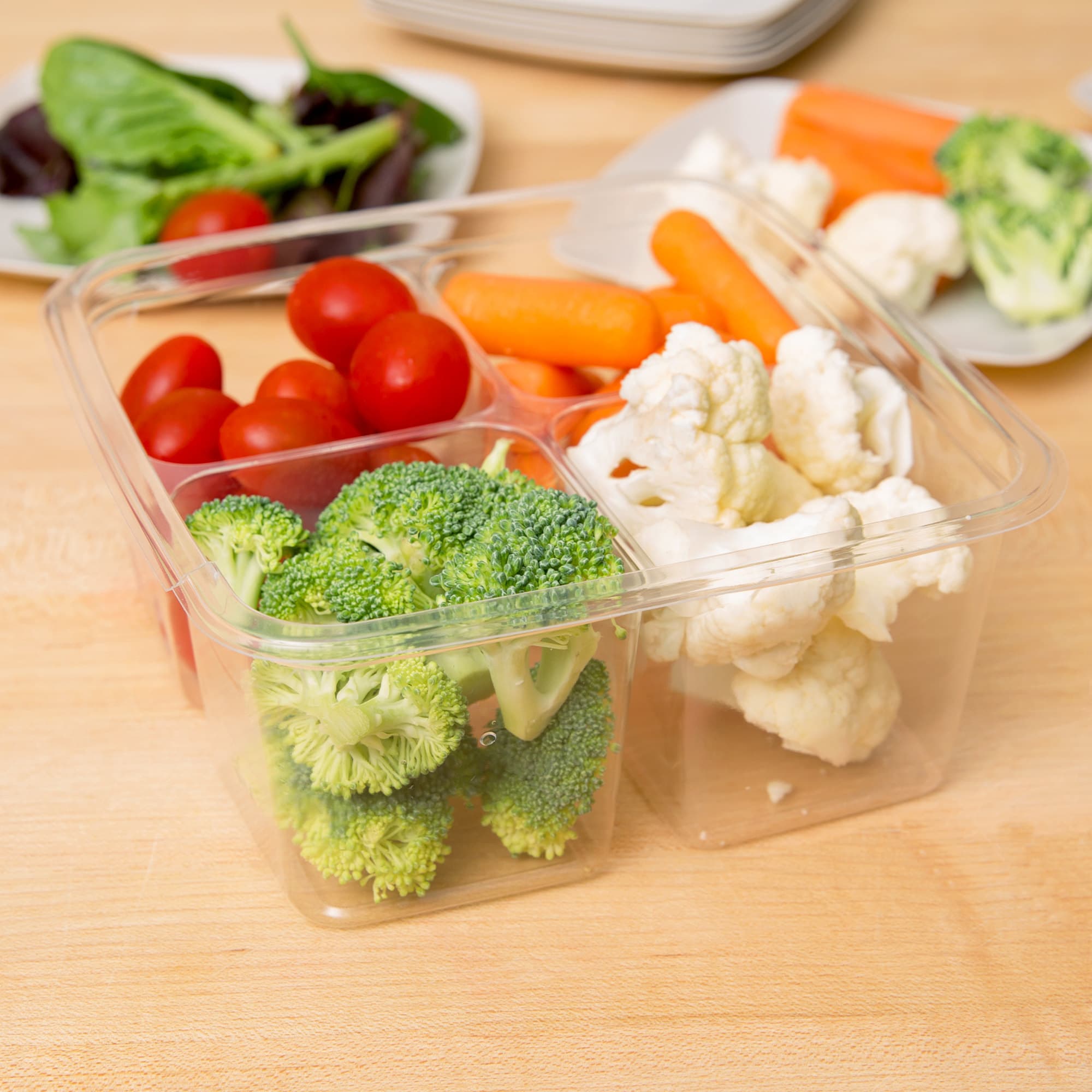 Fabri-Kal GS6-4 Greenware 28 oz. Deep 4-Compartment Clear PLA Plastic Compostable Container - Image 1