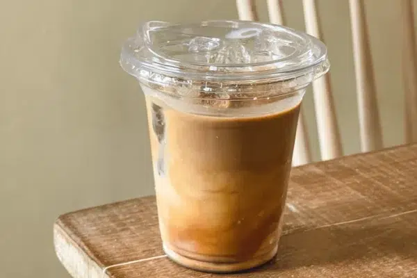 Strawless PET Sip Lid - fits 12-24oz Clear PET Cups